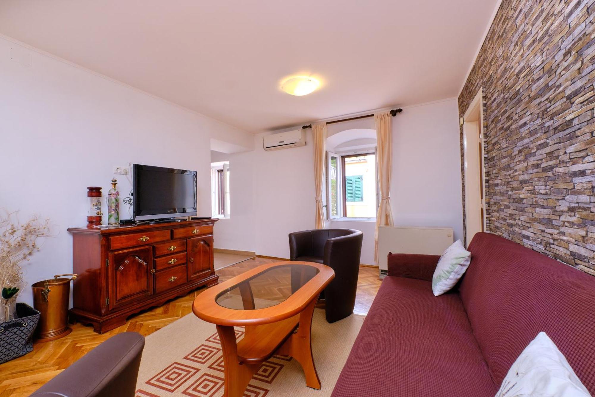Apartments Antonella Veli Lošinj 外观 照片