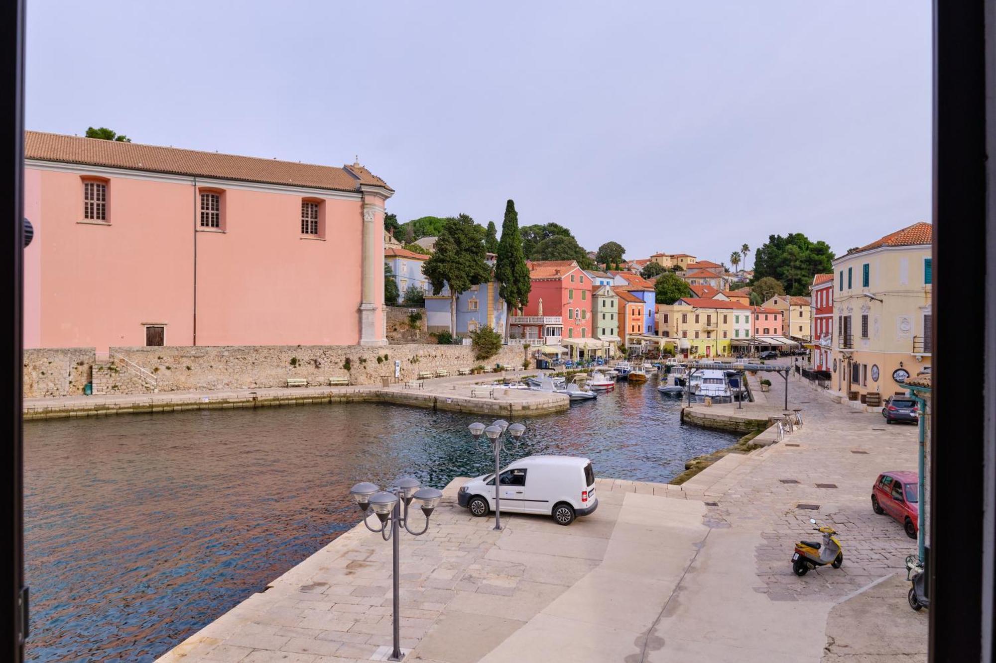 Apartments Antonella Veli Lošinj 外观 照片